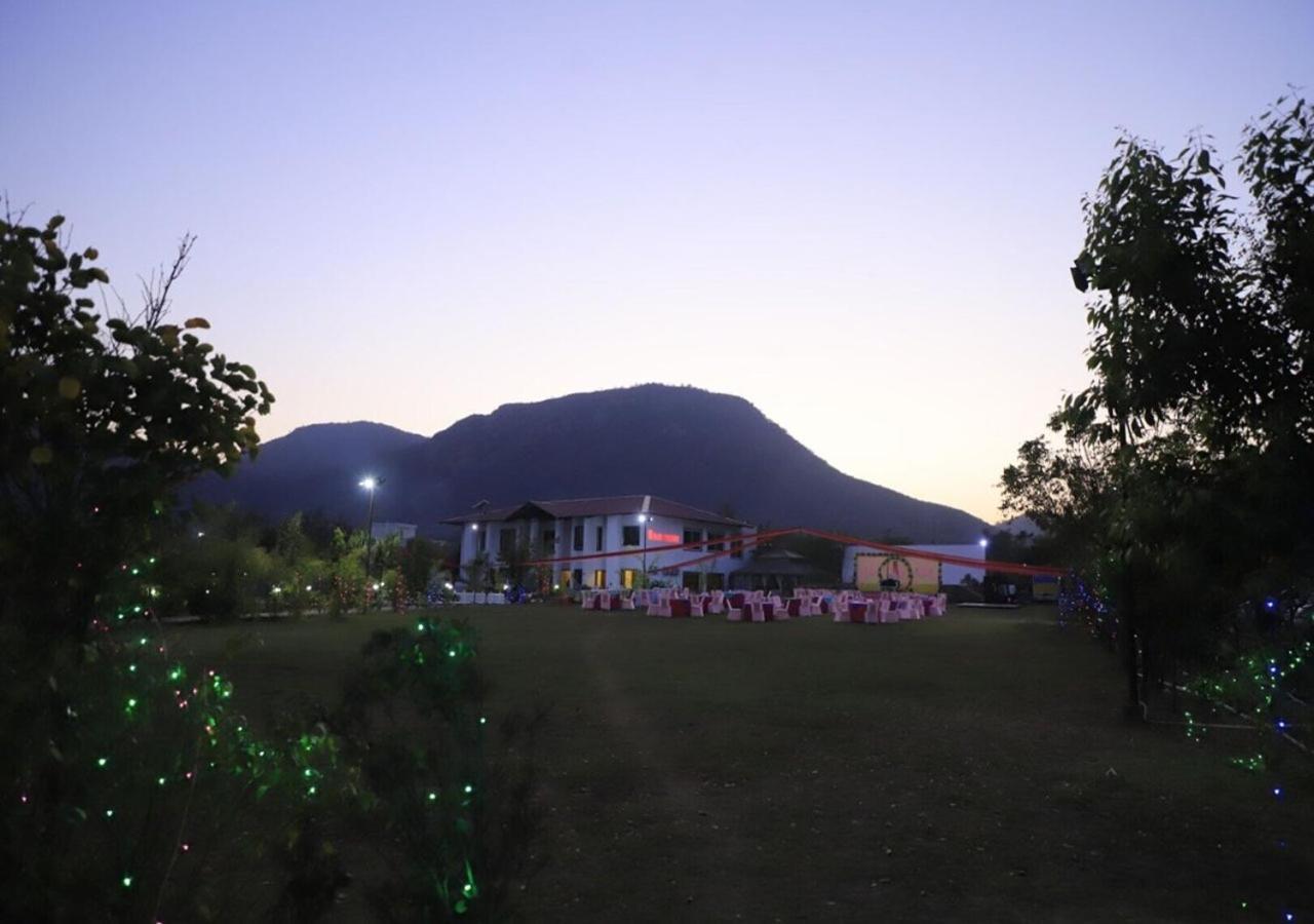 Virat Resorts, Sariska Rajasthan Bairāt Екстериор снимка