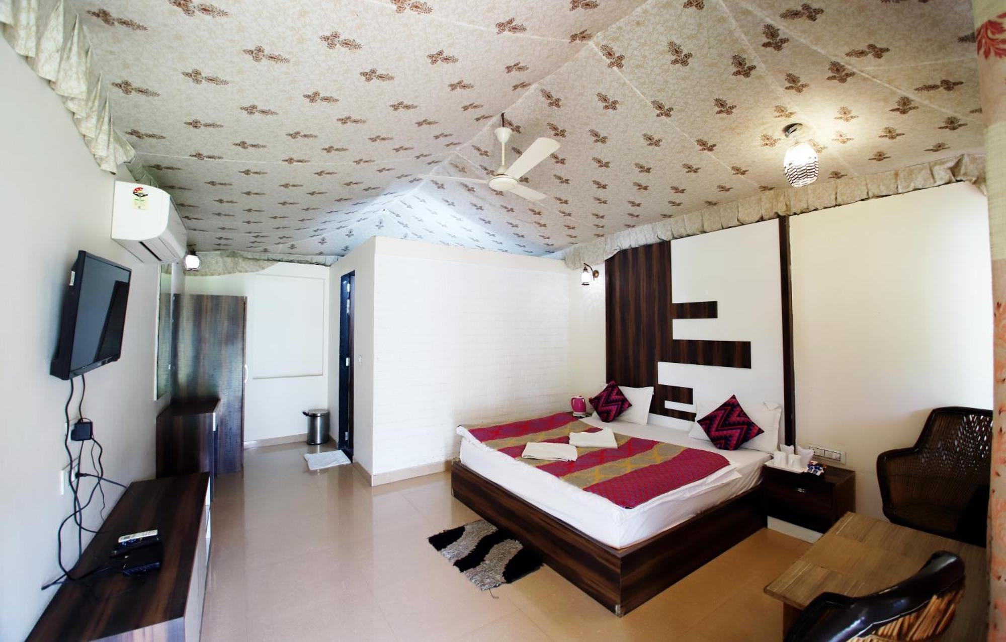 Virat Resorts, Sariska Rajasthan Bairāt Стая снимка